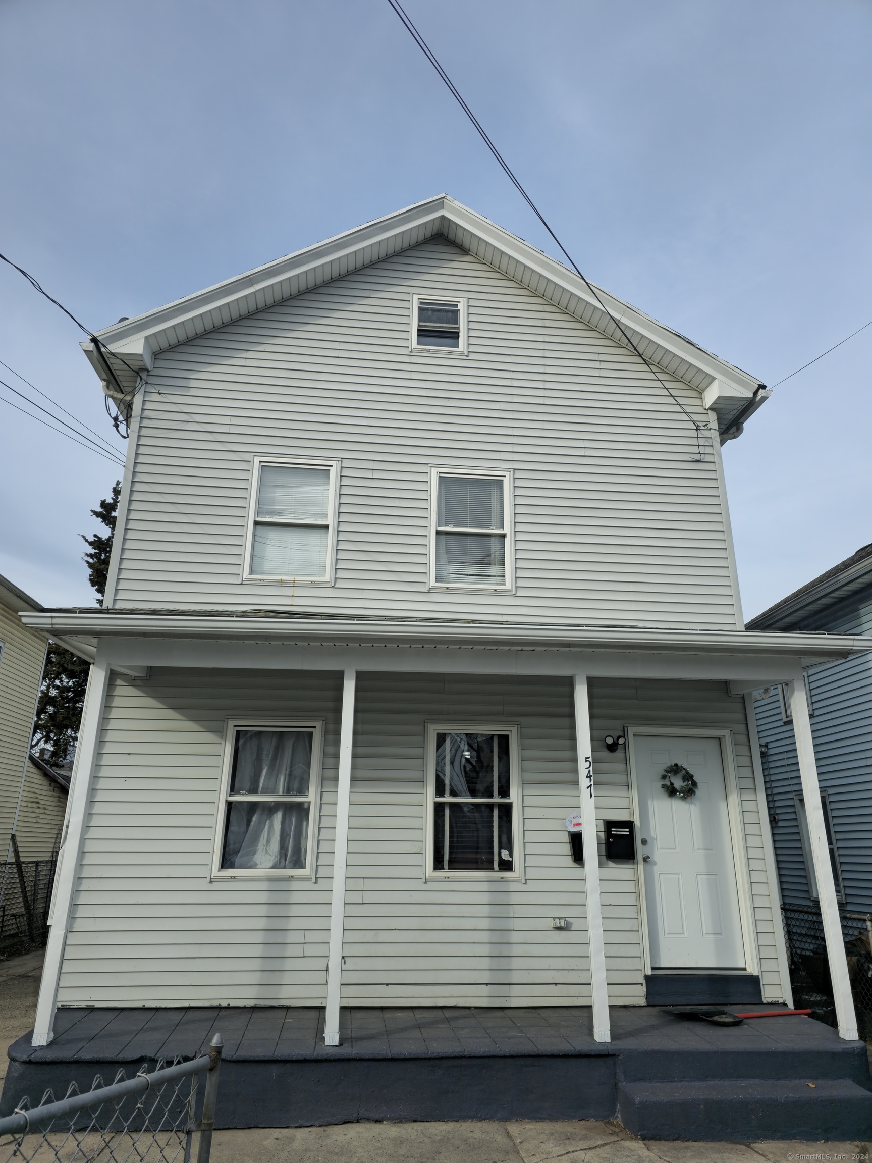 Rental Property at 547 Harral Avenue, Bridgeport, Connecticut - Bedrooms: 3 
Bathrooms: 1 
Rooms: 5  - $2,800 MO.