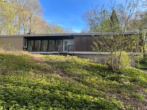 MLS: 24086162