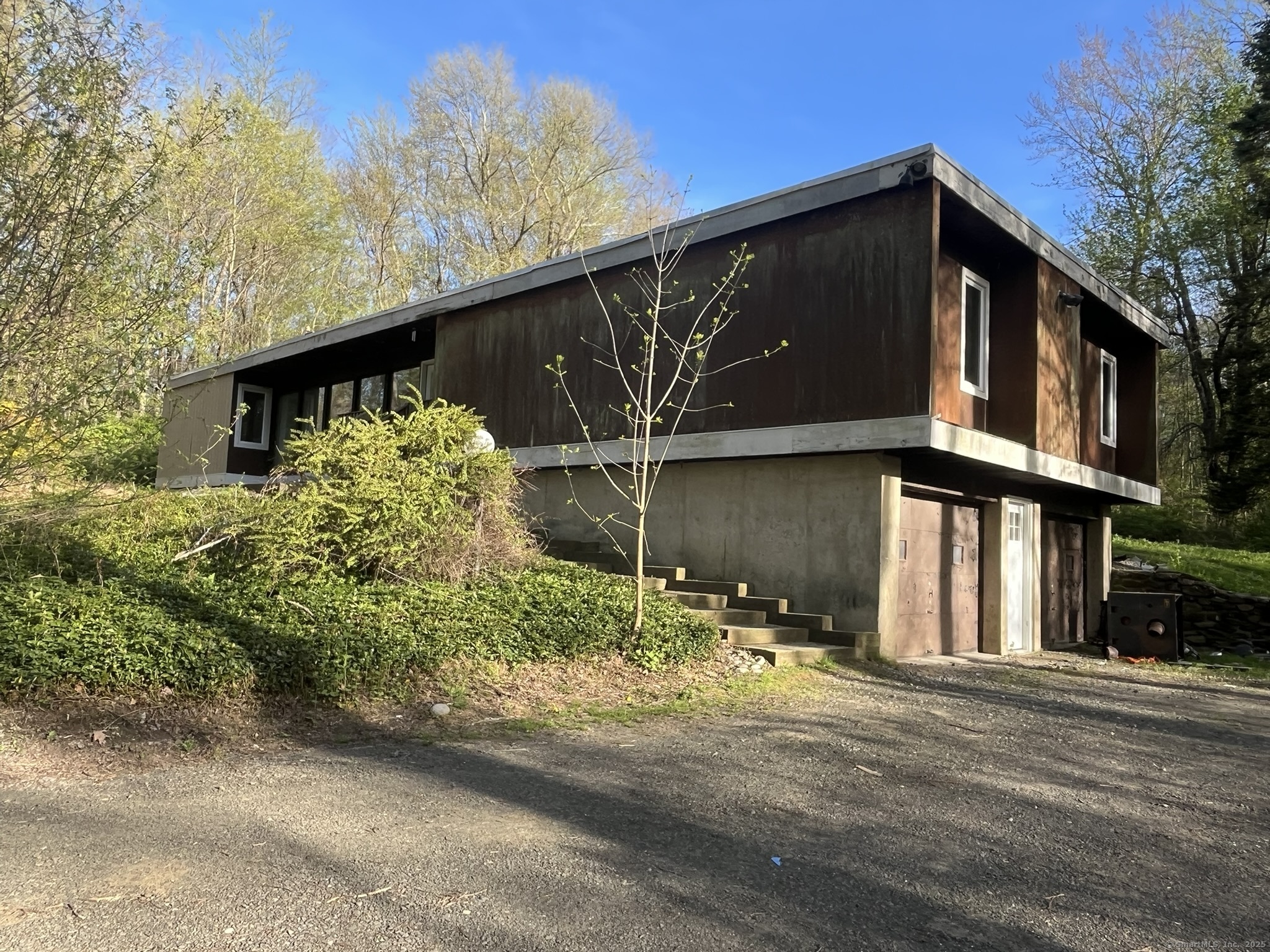 200 Valley Road, Bethany, Connecticut image 2
