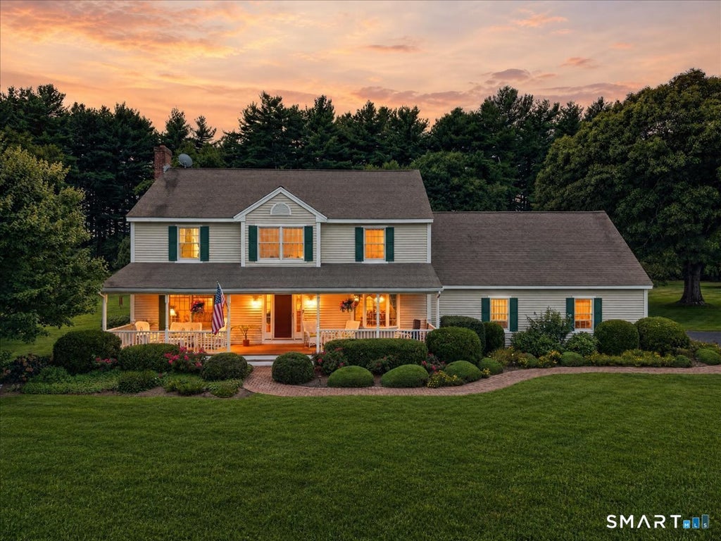 Photo of 13 High Field Lane, Chester, CT 06412 (MLS # 24198973)