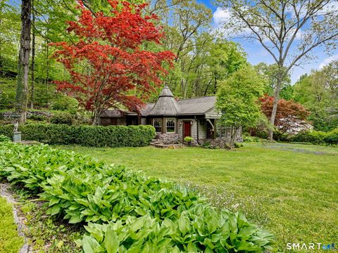 Photo of 42 Cannondale Road, Weston, CT 06883 (MLS # 24167250)