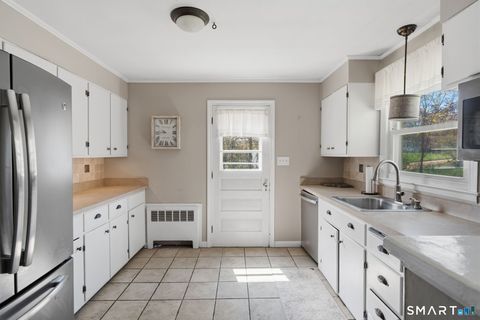 Tiny photo for 35 Apple Tree Lane, Wallingford, CT 06492 (MLS # 24169558)