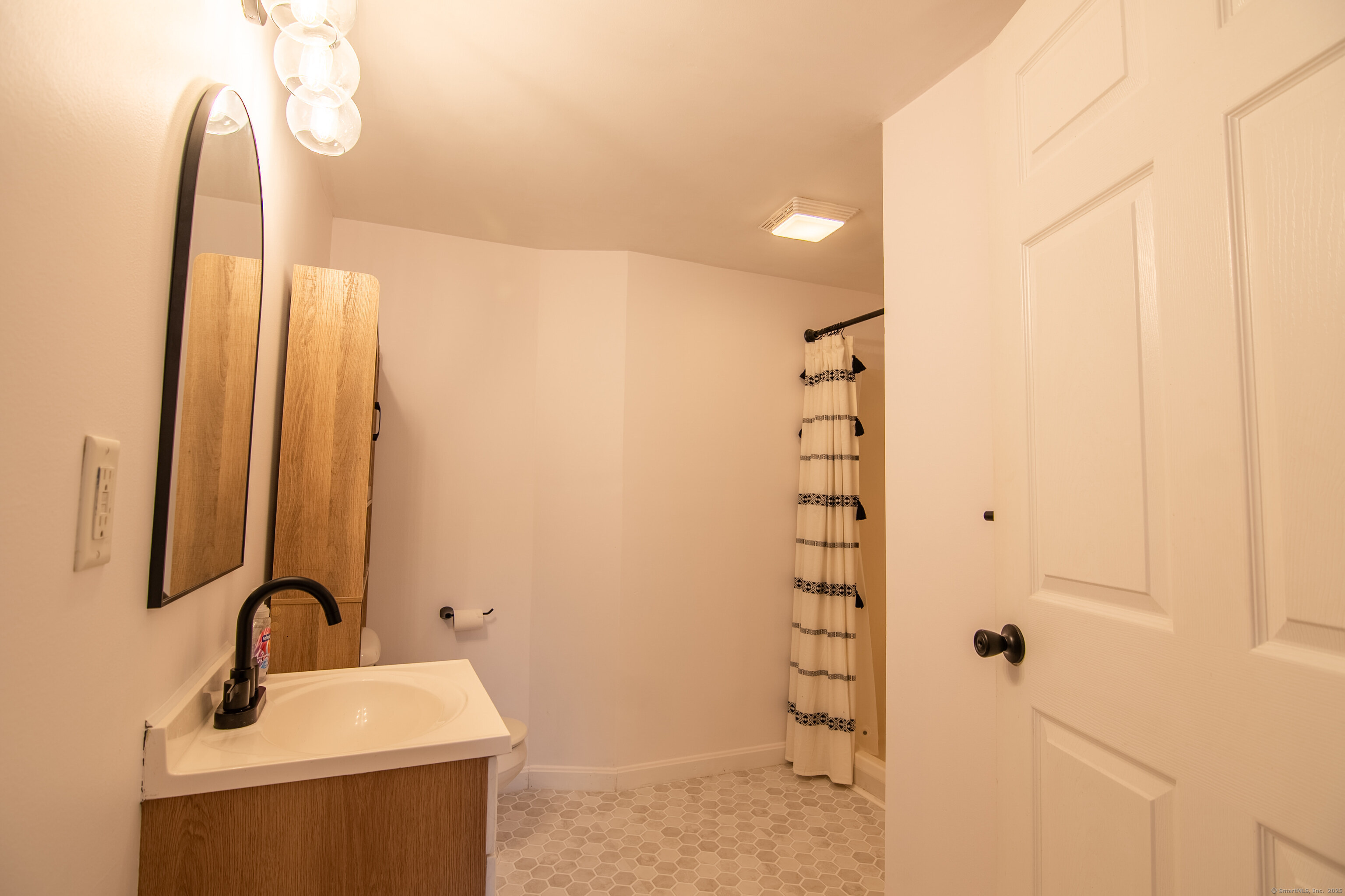 23 Mechanics Street #101, Putnam, Connecticut image 8