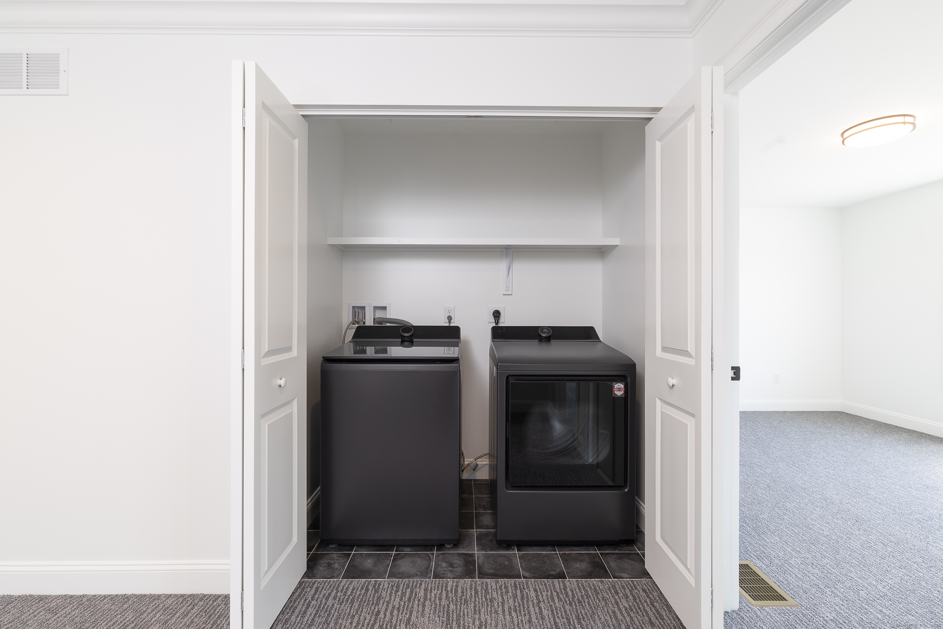 25 Oakwood Circle #7, Plainville, Connecticut image 14