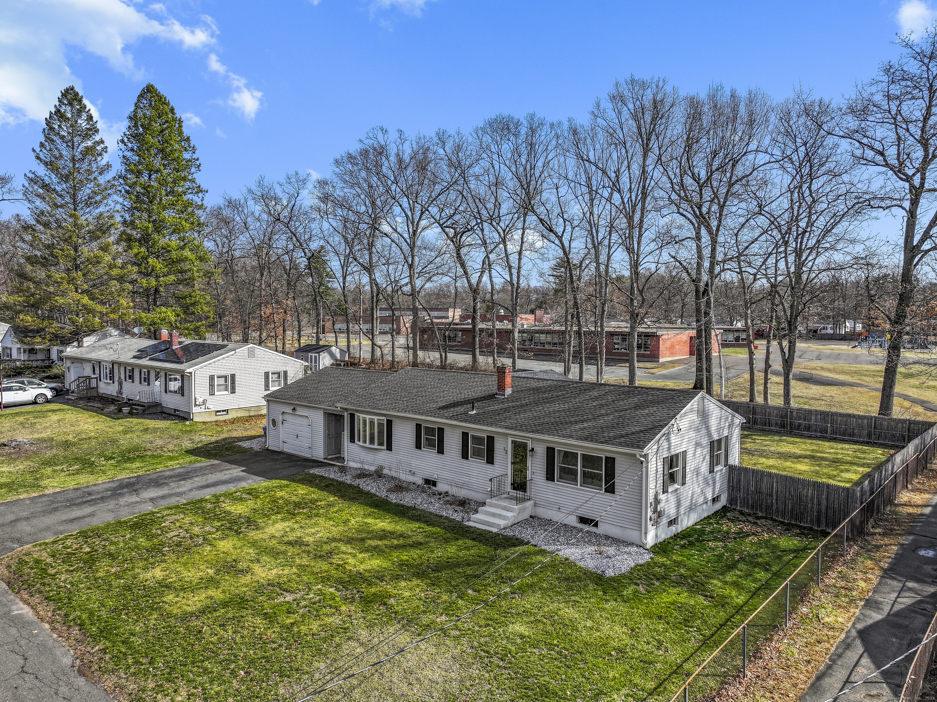 13 Glen Oak Drive, Enfield, Connecticut image 3