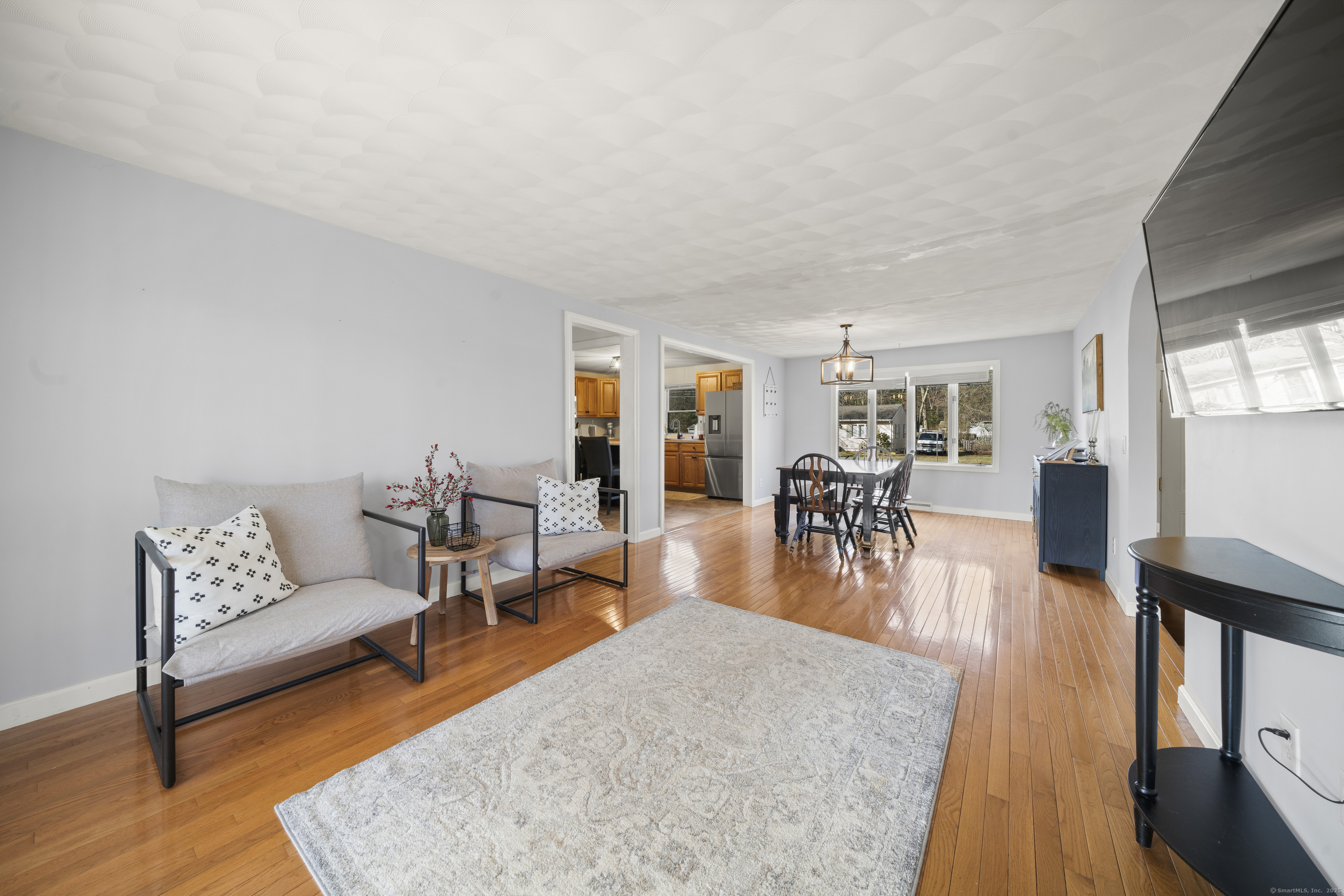 13 Glen Oak Drive, Enfield, Connecticut image 5