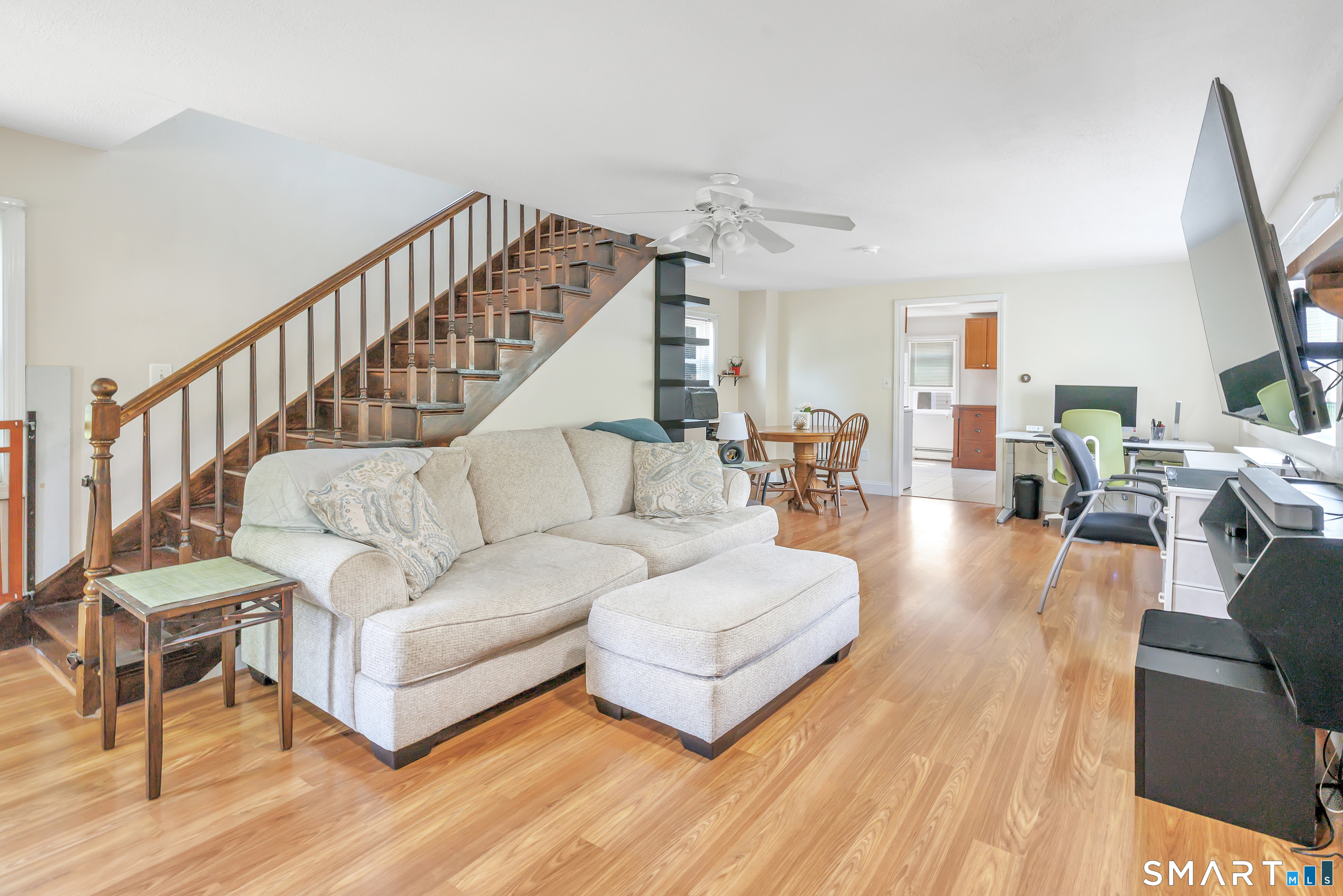 32 Peak Avenue