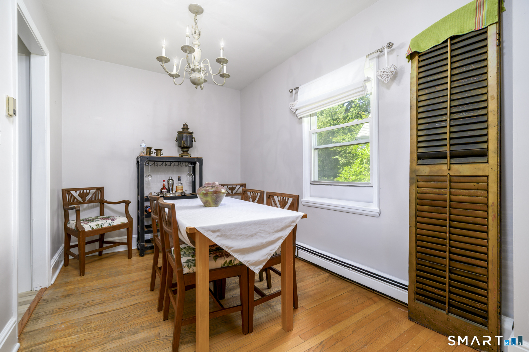 2261 Easton Turnpike