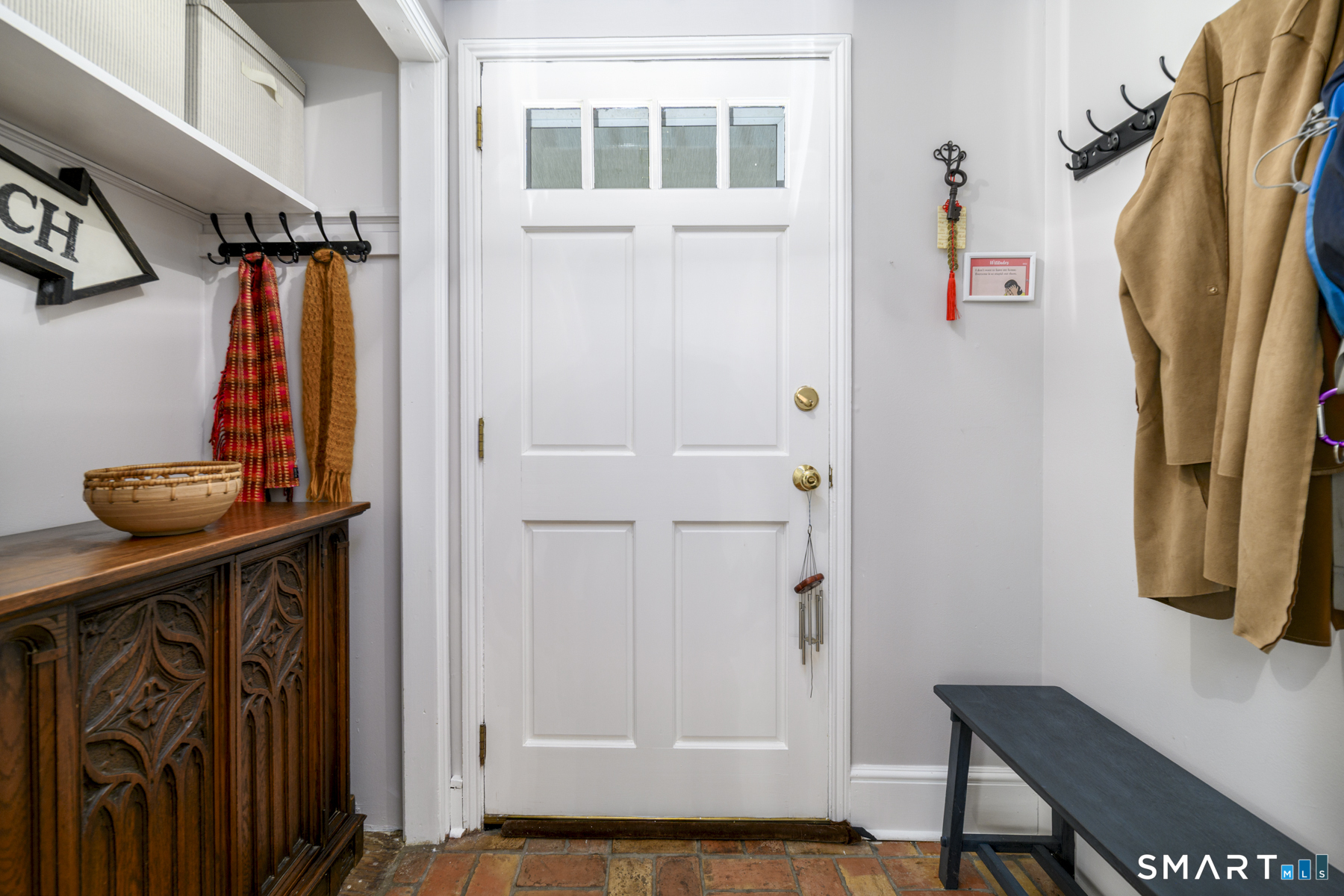 2261 Easton Turnpike