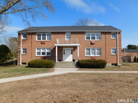 Photo of 2 Brickyard Road #3C, Farmington, CT 06032 (MLS # 24163008)