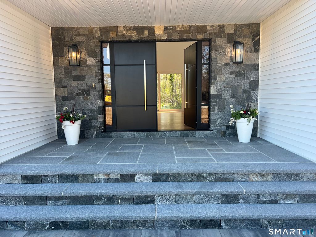 Photo of 539A Boston Street, Guilford, CT 06437 (MLS # 24072879)