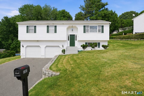 Homes For Sale - 181 Haddad Road<br/> New Haven County, Waterbury, CT 06708