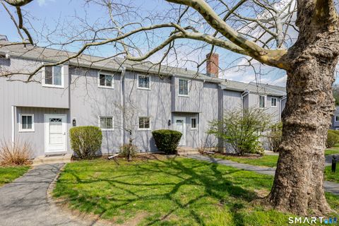 Tiny photo for 10 Monika Lane #10, Brookfield, CT 06804 (MLS # 24167635)