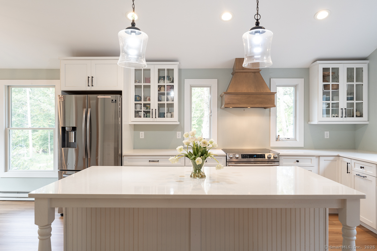 Groton, Connecticut 06355, United States, 4 Bedrooms Bedrooms, ,3 BathroomsBathrooms,Residential,Active,219967