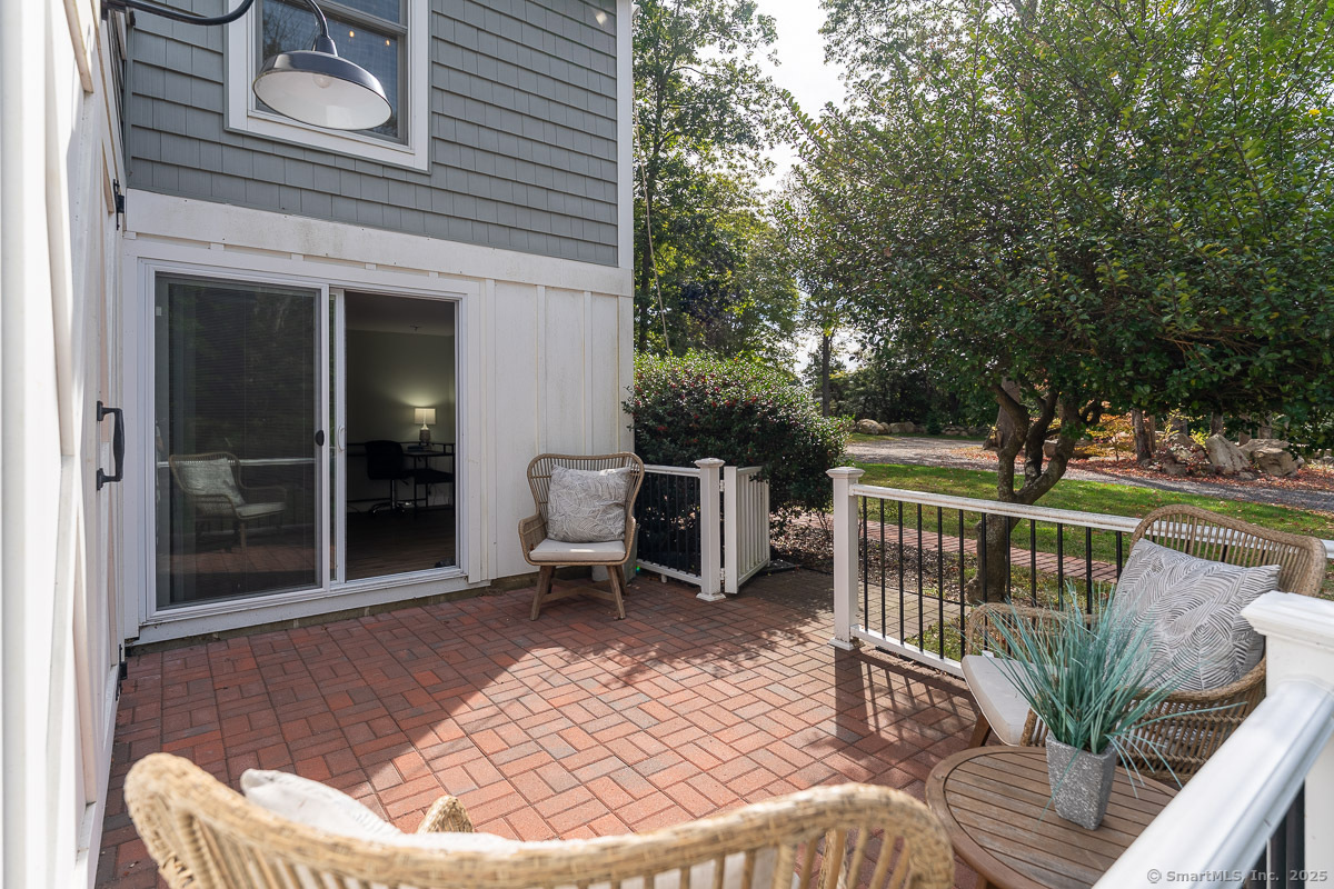 Groton, Connecticut 06355, United States, 4 Bedrooms Bedrooms, ,3 BathroomsBathrooms,Residential,Active,219967