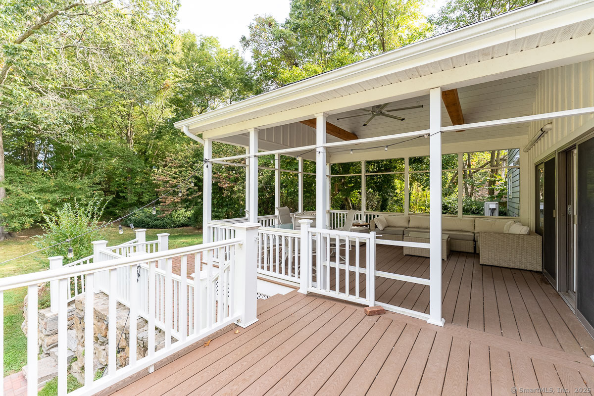 Groton, Connecticut 06355, United States, 4 Bedrooms Bedrooms, ,3 BathroomsBathrooms,Residential,Active,219967