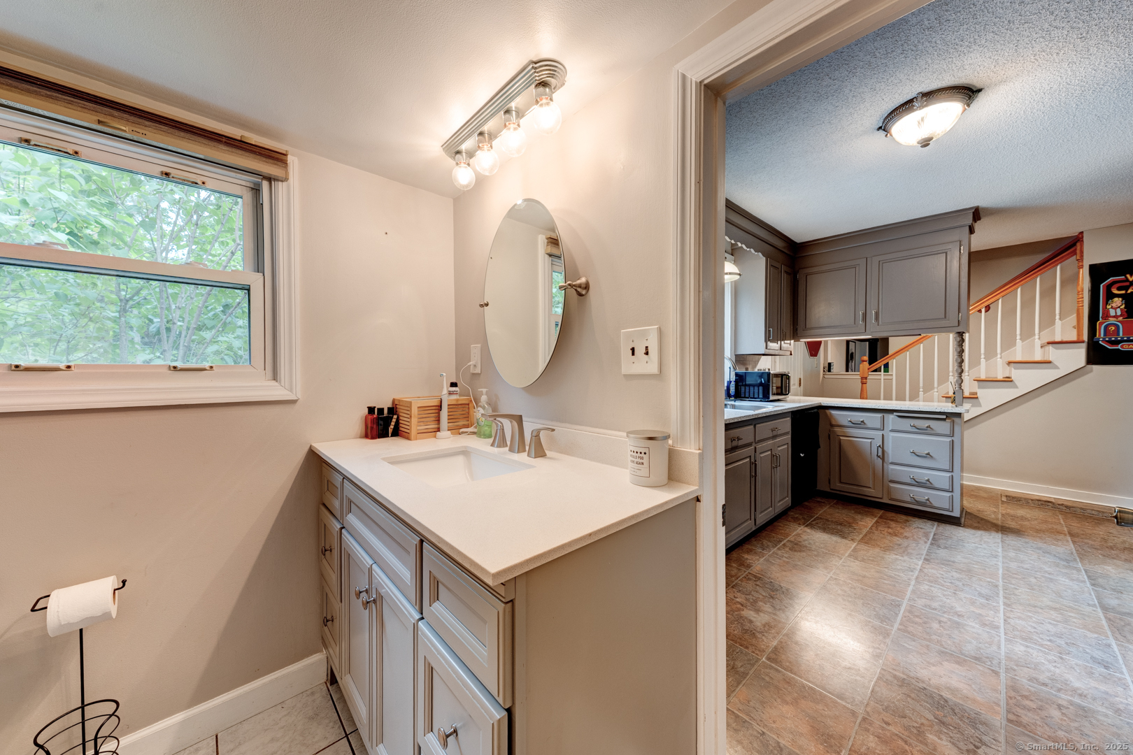 140 College Avenue, Torrington, Connecticut image 17