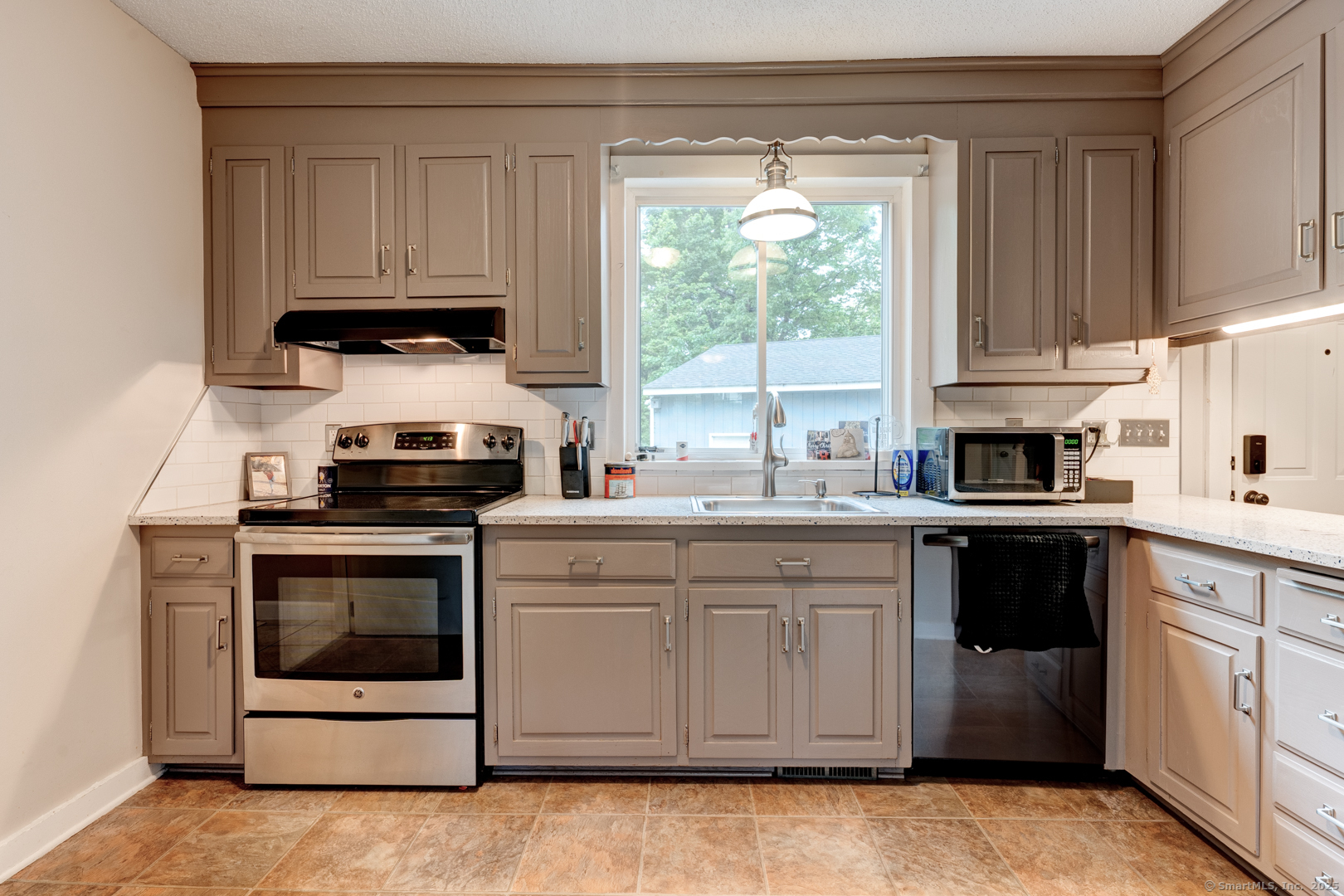 140 College Avenue, Torrington, Connecticut image 14