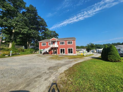 A home in Griswold