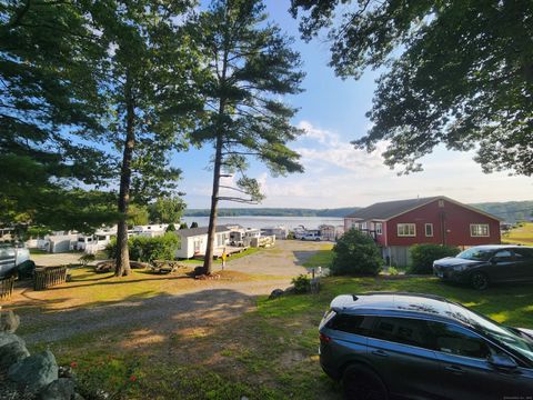 A home in Griswold