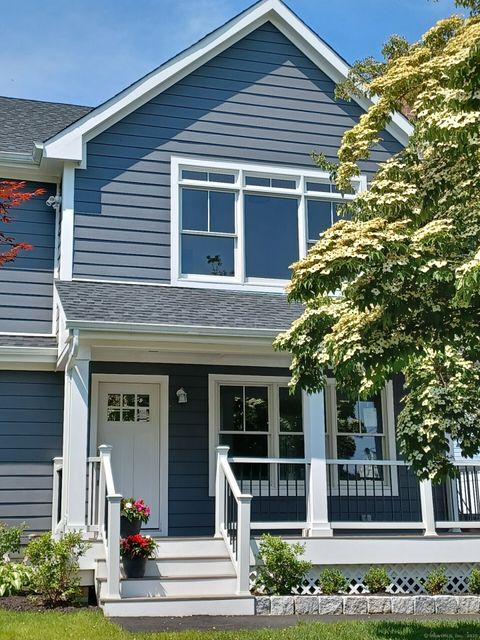 105 Houston Terrace Stamford CT 06902
