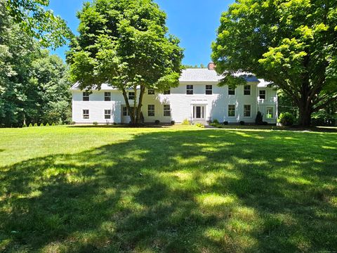 A home in New Canaan