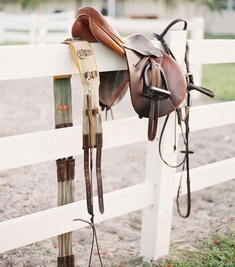 Tiny photo for 897 Sport Hill Road, Easton, CT 06612 (MLS # 170626307)