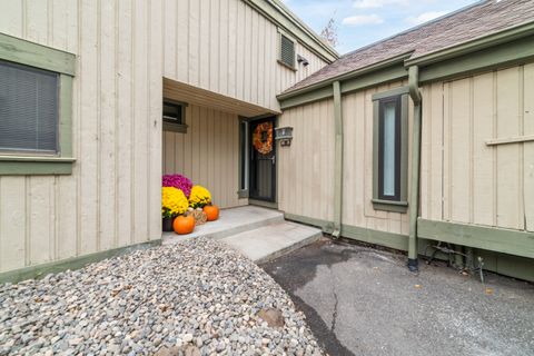 Tiny photo for 89 Heritage Village #D, Southbury, CT 06488 (MLS # 24134633)