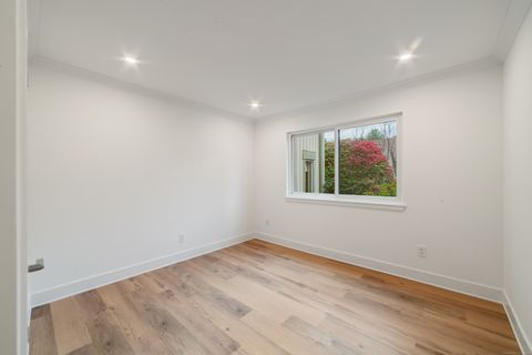 Tiny photo for 89 Heritage Village #D, Southbury, CT 06488 (MLS # 24134633)