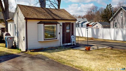 Photo of 137 Brook Street, Bristol, CT 06010 (MLS # 24161385)