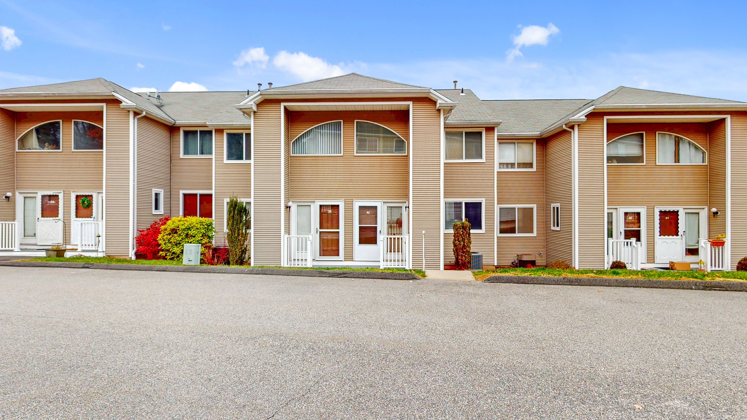 80 Country Lane APT 40