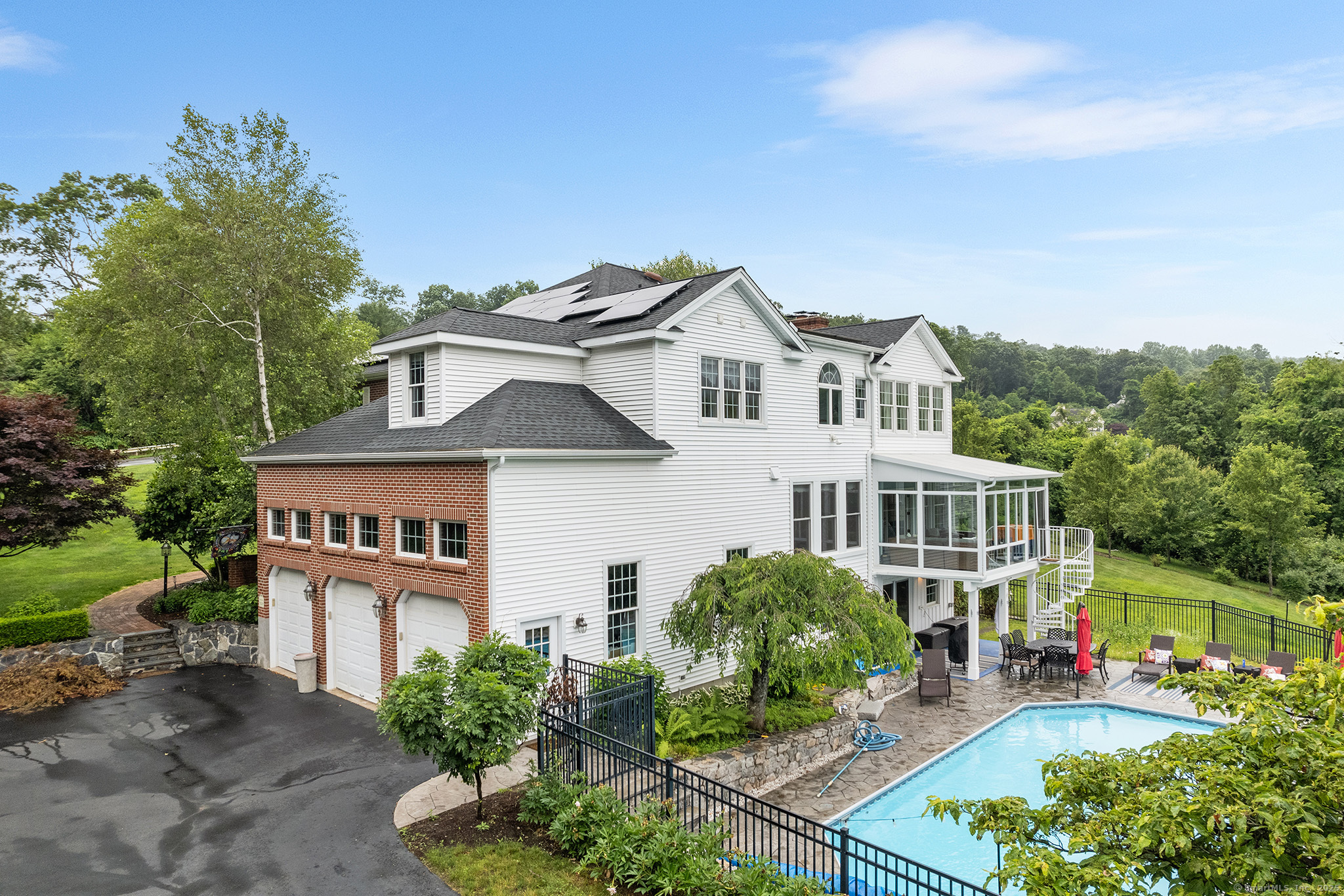 35 Lake Ridge Road