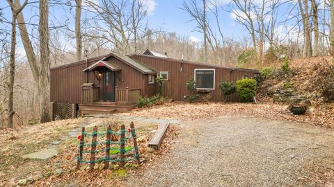 683 Berkshire Road Southbury CT 06488