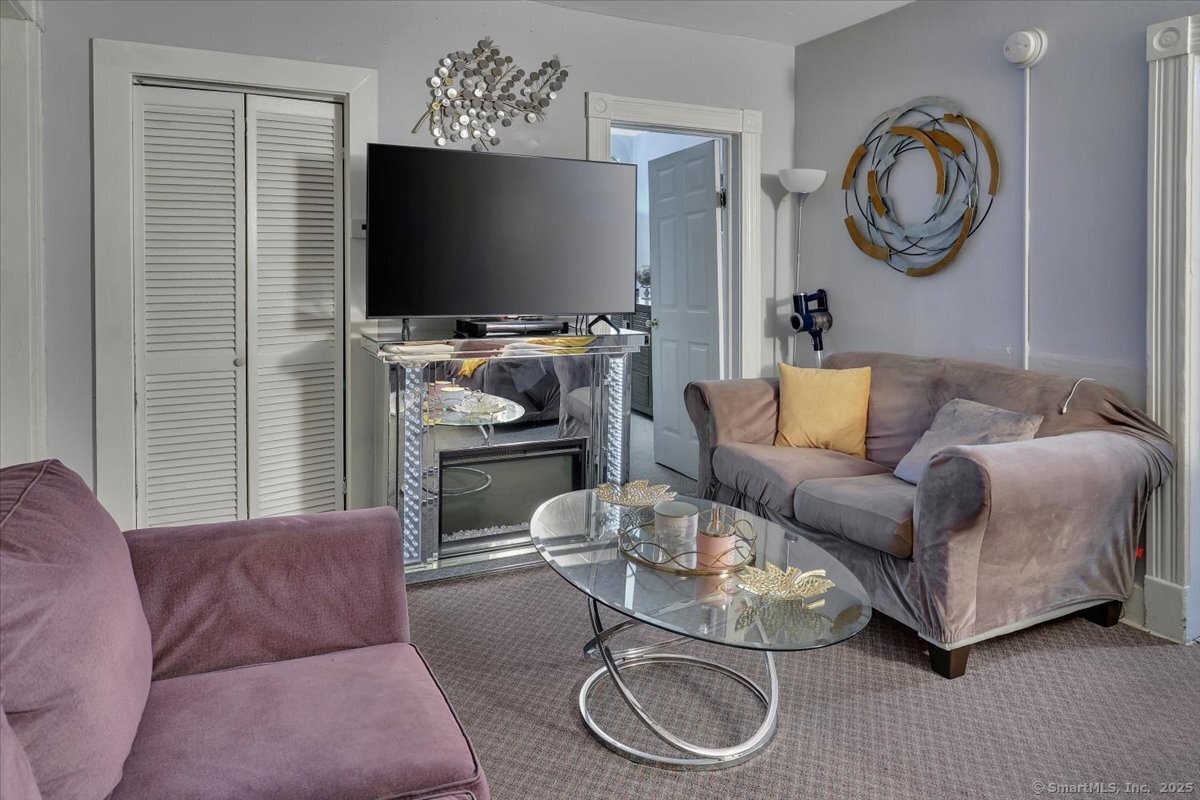 Windham, Connecticut 06226, United States, 12 Bedrooms Bedrooms, ,4 BathroomsBathrooms,Residential,Active,158491