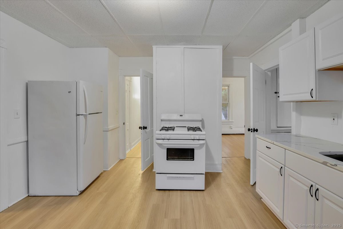 Windham, Connecticut 06226, United States, 12 Bedrooms Bedrooms, ,4 BathroomsBathrooms,Residential,Active,158491