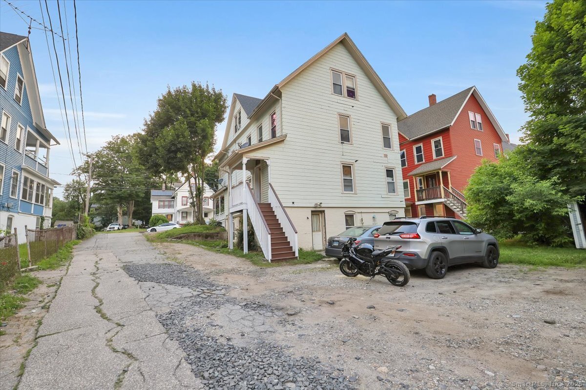 Windham, Connecticut 06226, United States, 12 Bedrooms Bedrooms, ,4 BathroomsBathrooms,Residential,Active,158491