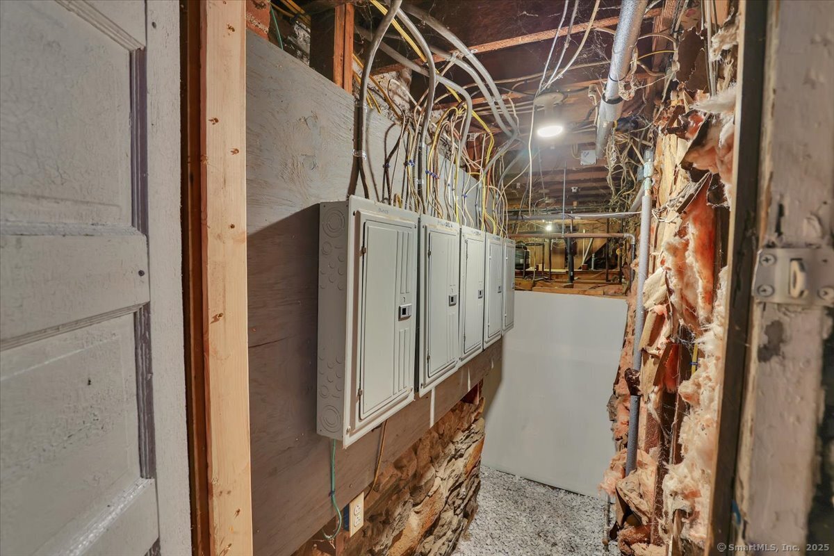 Windham, Connecticut 06226, United States, 12 Bedrooms Bedrooms, ,4 BathroomsBathrooms,Residential,Active,158491