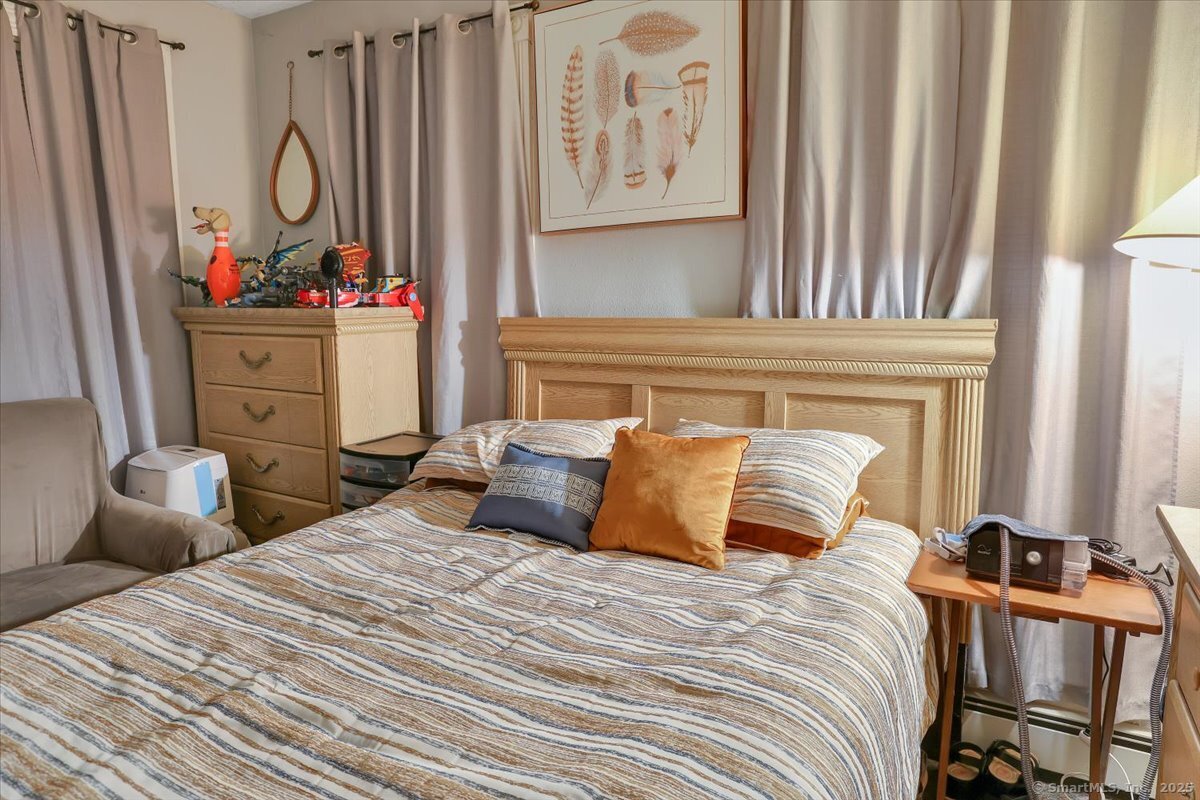 Windham, Connecticut 06226, United States, 12 Bedrooms Bedrooms, ,4 BathroomsBathrooms,Residential,Active,158491