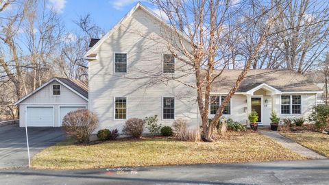 A home in Farmington