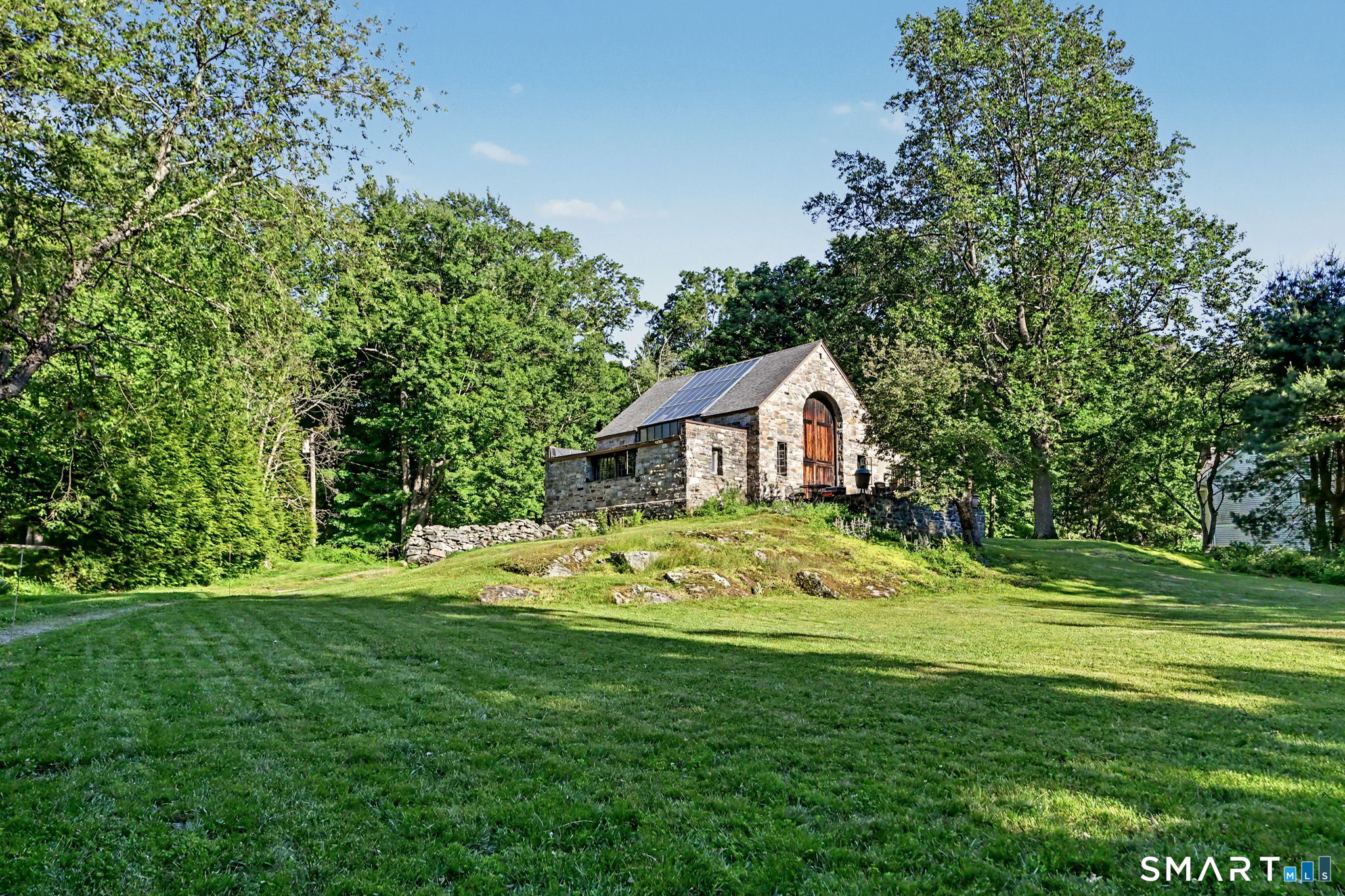 11 Hitchcock Road