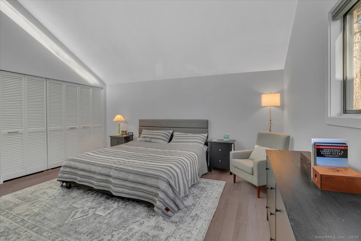 Woodbury, Connecticut 06798, United States, 2 Bedrooms Bedrooms, ,3 BathroomsBathrooms,Residential,Active,248845