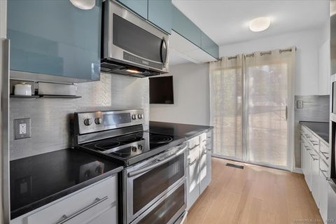 Tiny photo for 9 Heather Court #9, Woodbury, CT 06798 (MLS # 24142168)