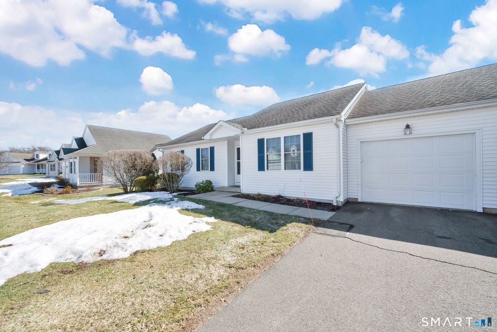 Photo of 95 Meadowview Lane #95, Vernon, CT 06066 (MLS # 24158290)