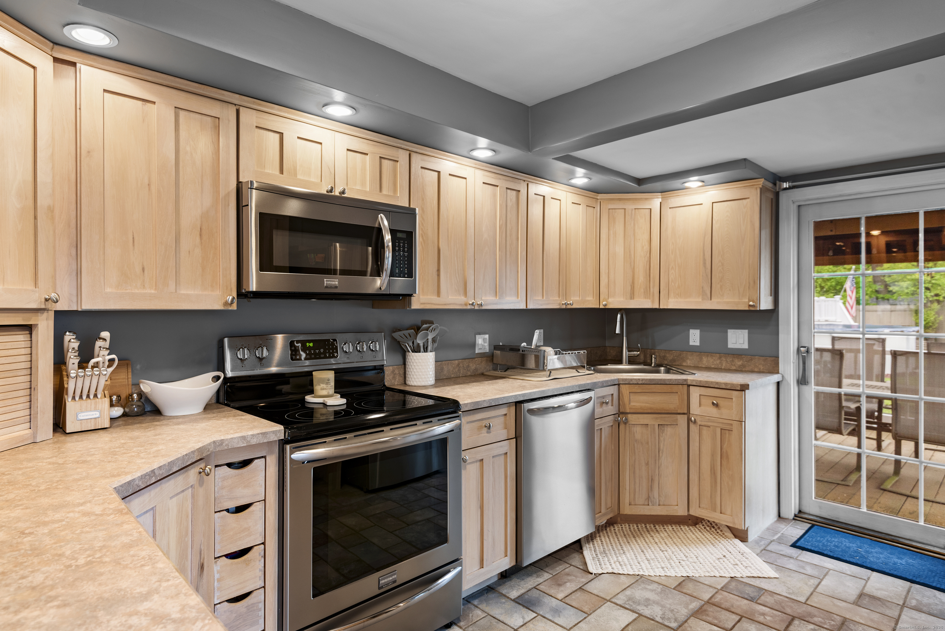33 Hanover Street, Wallingford, Connecticut image 19