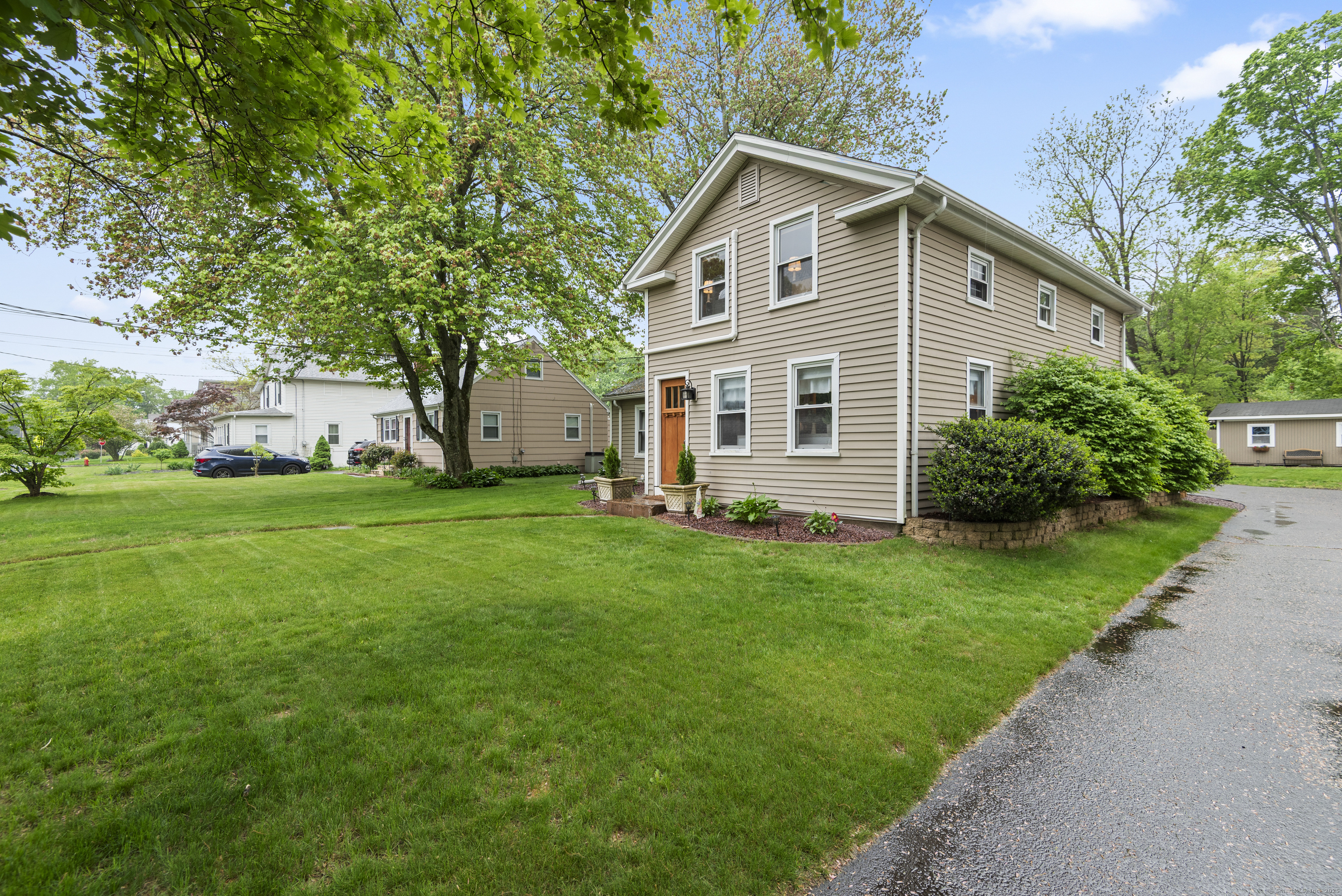 33 Hanover Street, Wallingford, Connecticut image 2