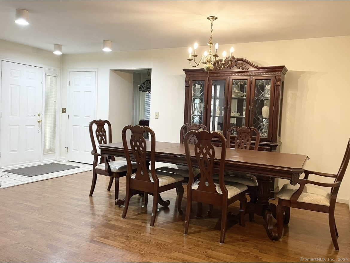 12 Boulevard Drive #27-157, Danbury, Connecticut image 8