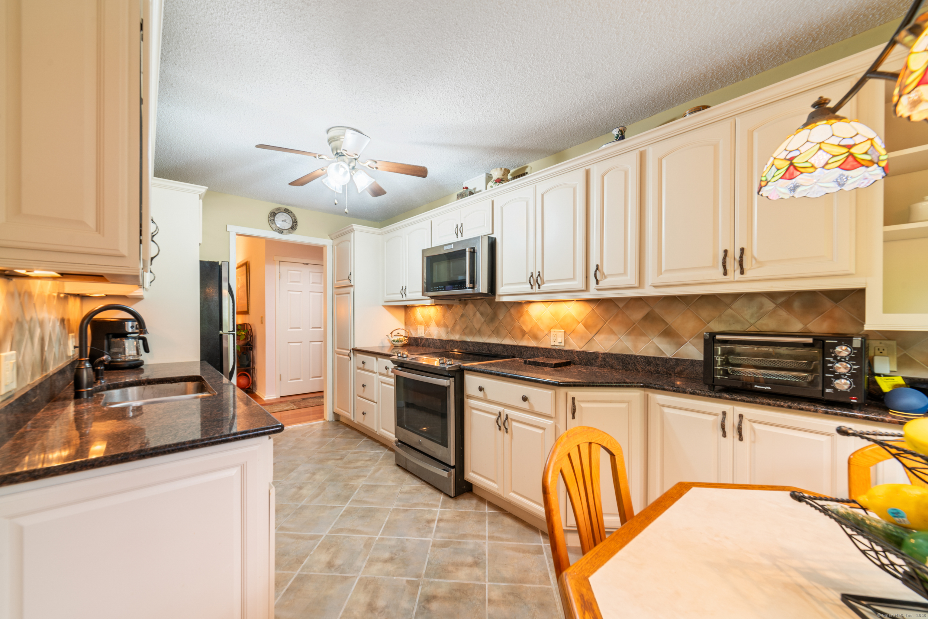 486 Heritage Village Road #A, Southbury, Connecticut image 12