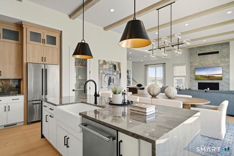 16 Holly Ridge Way Lot #86 Danbury CT 06810