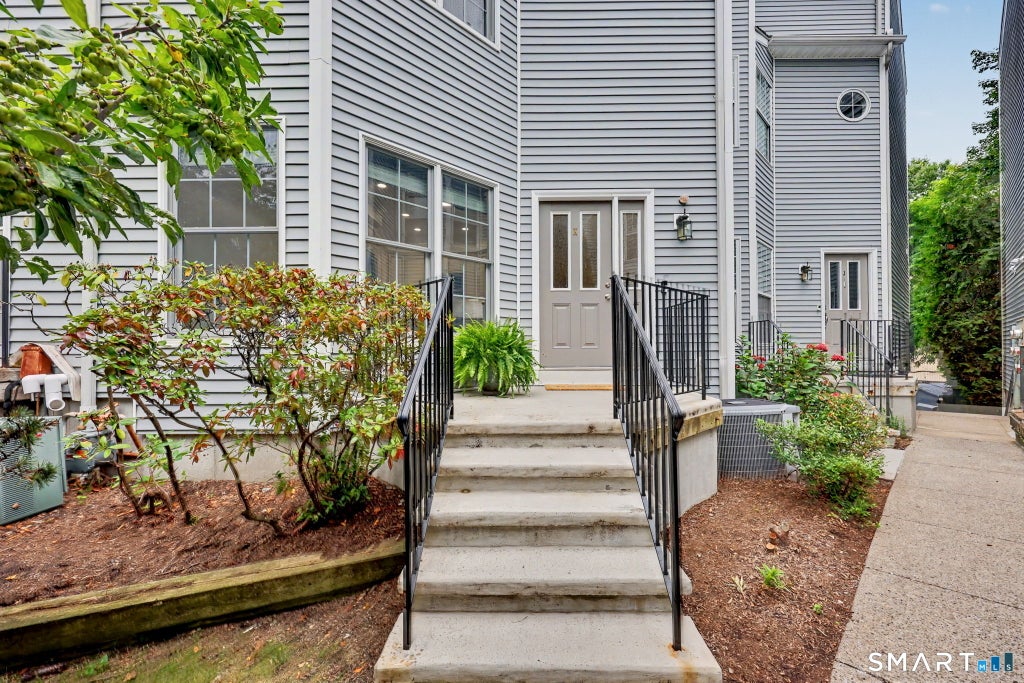 Photo of 132 Hope Street #K, Stamford, CT 06906 (MLS # 24201132)