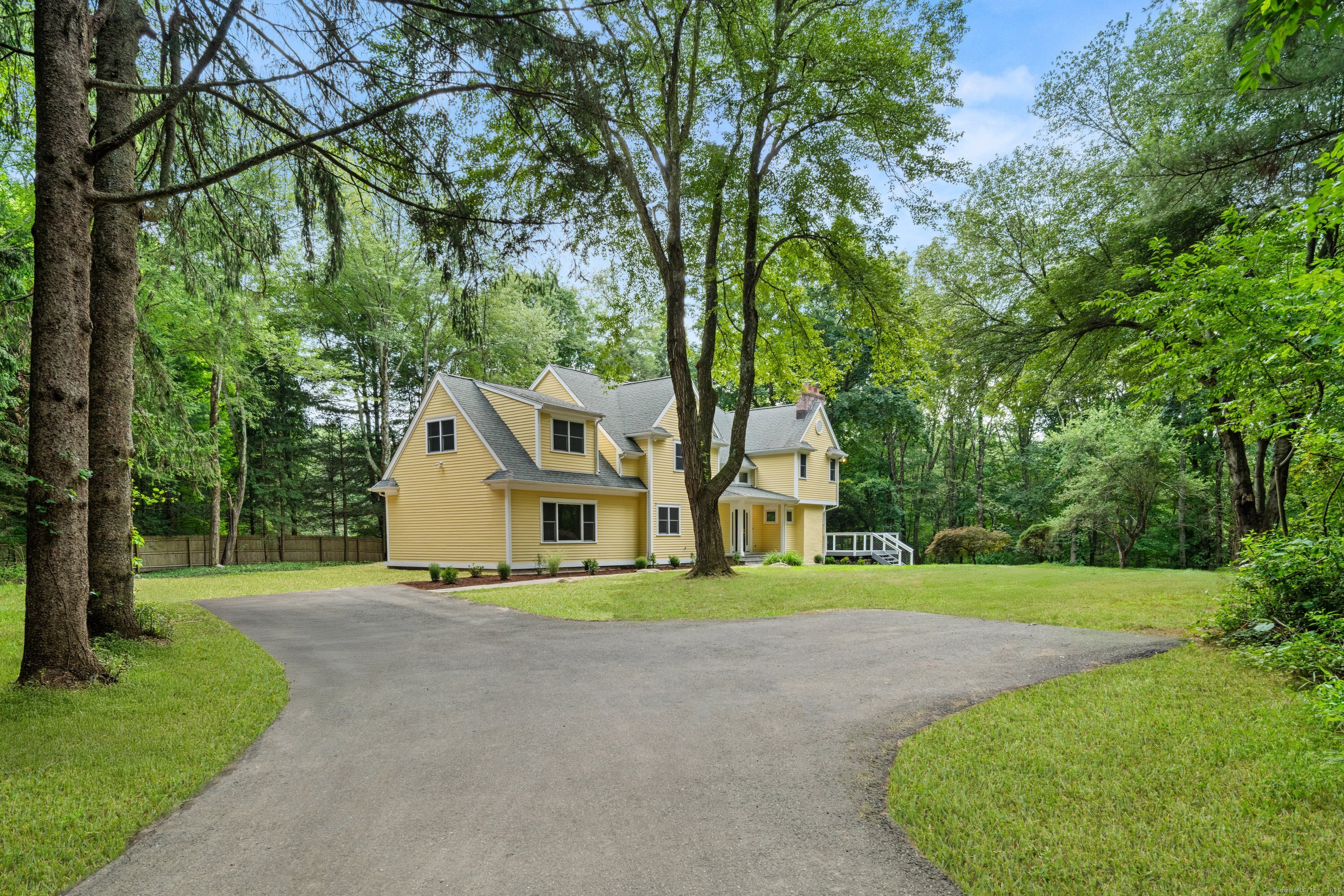 913 Ridgefield Road